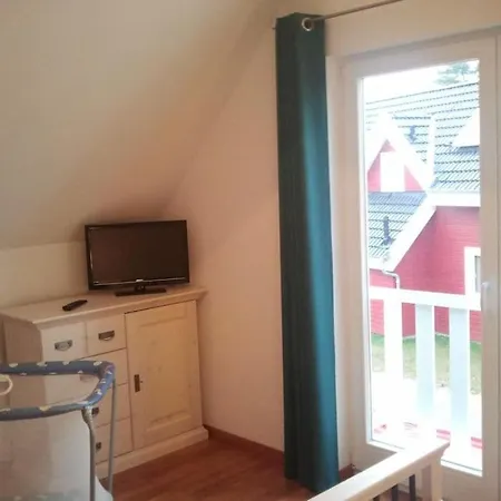 In With Swimming Pool Feriehus Glowe